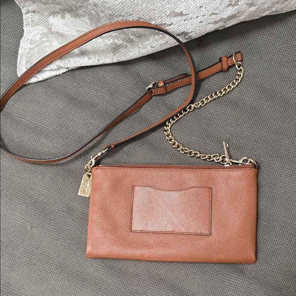 Coach Tan Crossbody Bag with Gold Chain - Picture 2 of 5